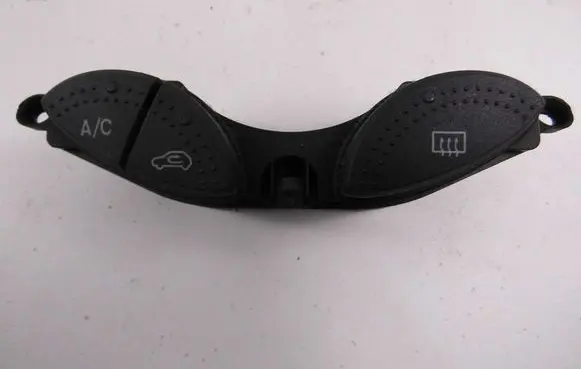 Ford Focus Windscreen/window heater switch 98AG19A945BG