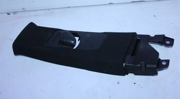 Toyota RAV 4 (XA40) (B) pillar trim (top) 7313633030 7302433030