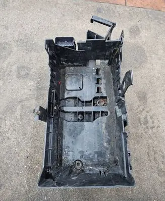 Opel Zafira C Battery box tray 13308434