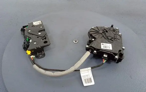 BMW 1 F40 Tailgate/trunk/boot lock/catch/latch 7357112