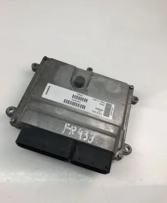 Volvo S40 Engine control unit/module ECU P30743102