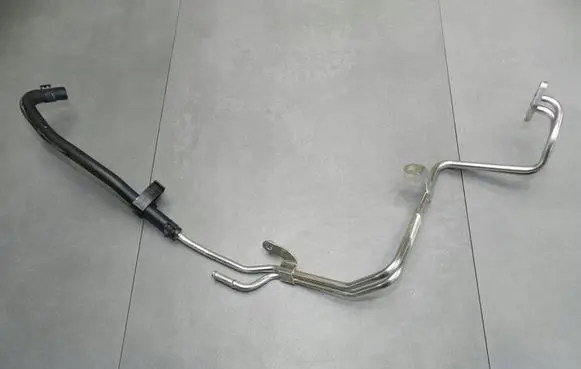 Cupra Formentor Engine coolant pipe/hose 04E122157CK