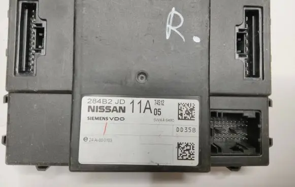 Nissan X-Trail T31 Comfort/convenience module 284B2JD11A 5WK46480 24AI000103