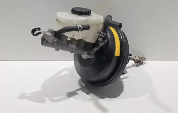 Lexus IS 200-300 Brake booster 13101050970