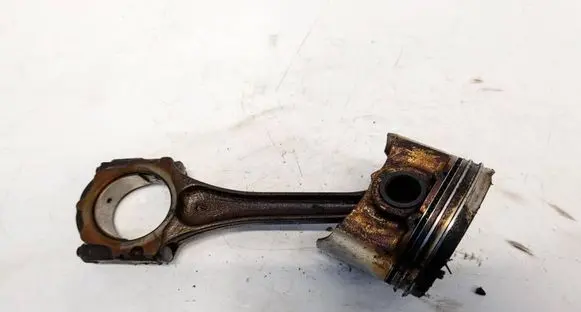 Mazda 323 Piston with connecting rod 