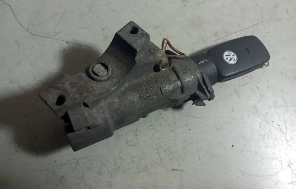 Audi A6 S6 C5 4B Ignition lock 4B0905851C