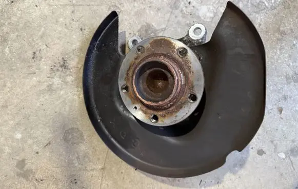 Peugeot 308 Rear wheel hub