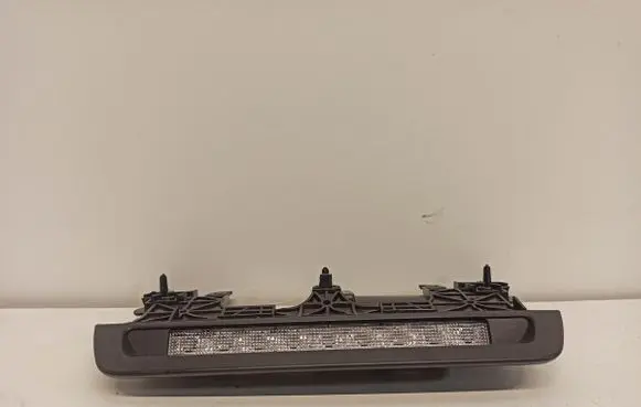 Dacia Duster II Third/center stoplight 265903375R