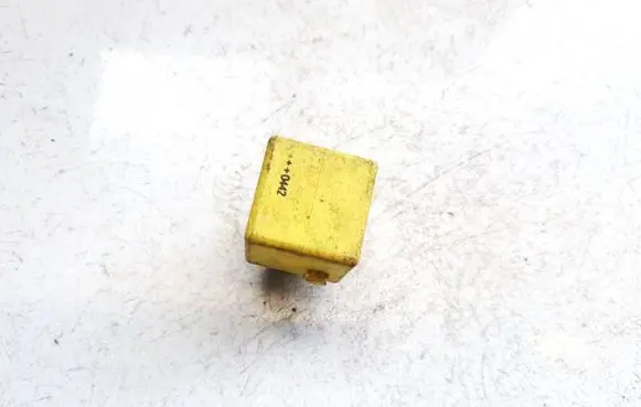 Volkswagen Crafter Other relay a0025421419