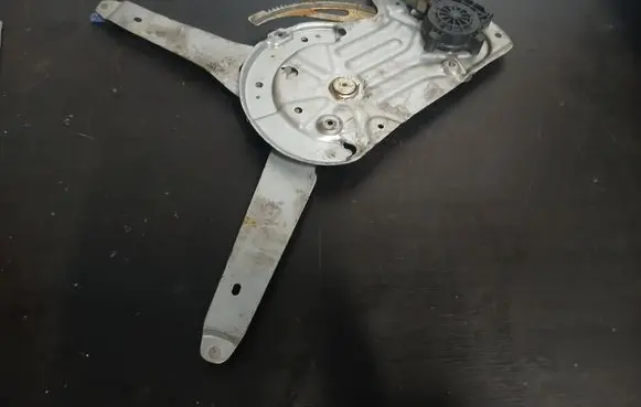 Volvo S60 Front door window regulator with motor 3069972