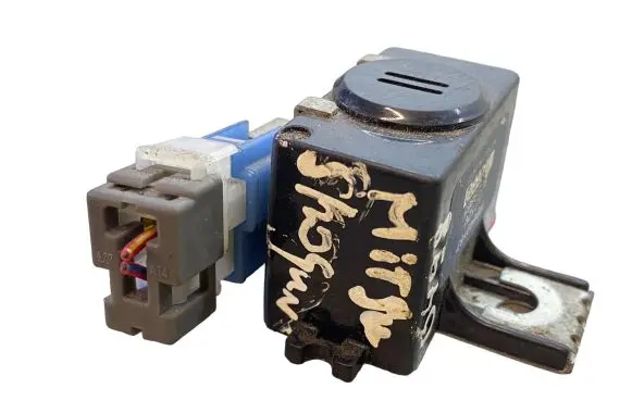 Mitsubishi Pajero Horn buzzer relay MB649187 DC12V ECE9865