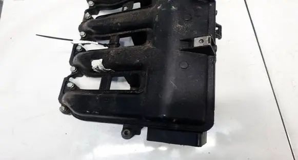 BMW 3 E90 E91 Intake manifold 7795393