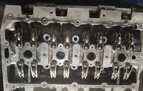 Volkswagen Tiguan Engine head 04e103404ae