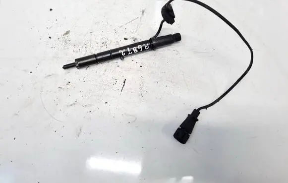 Fuel injector