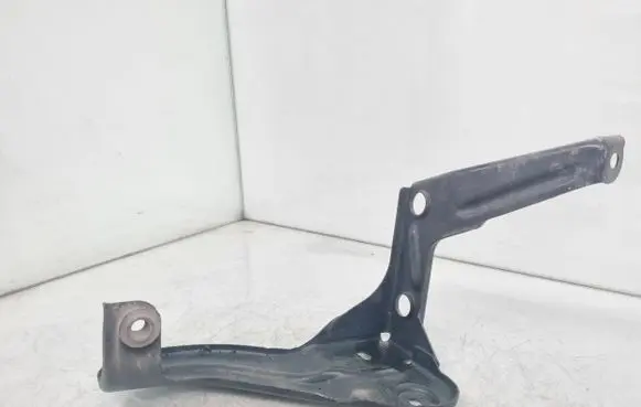 Audi A6 S6 C6 4F Intercooler pipe mounting bracket 4F0145813F