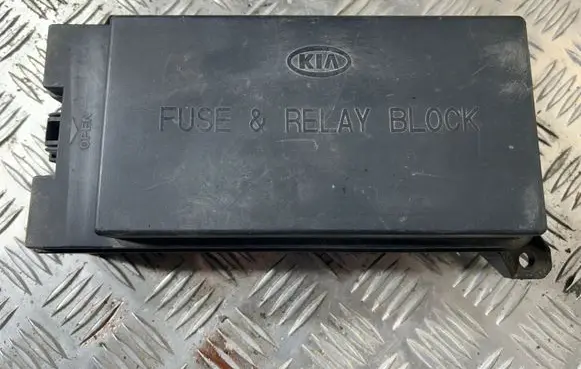 KIA Sorento Fuse module 911603E040 10020612003