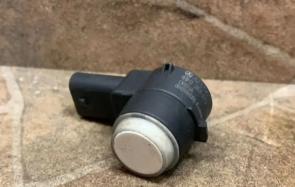 Mercedes-Benz E W212 Parking PDC sensor A2125420018