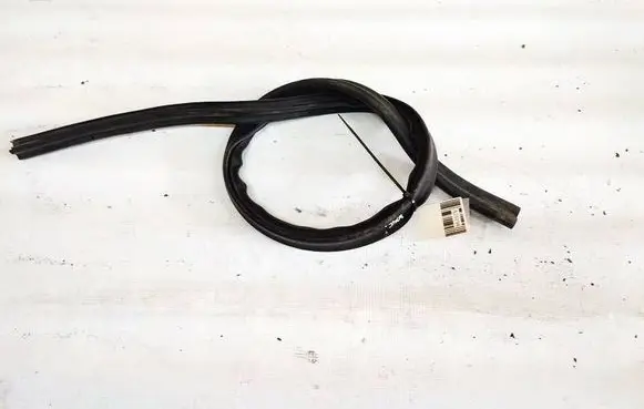 Audi A3 S3 8P Rubber seal front coupe door 