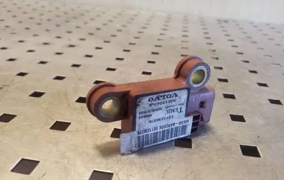 Volvo S40, V40 Airbag deployment crash/impact sensor 30613043A 00000757MM