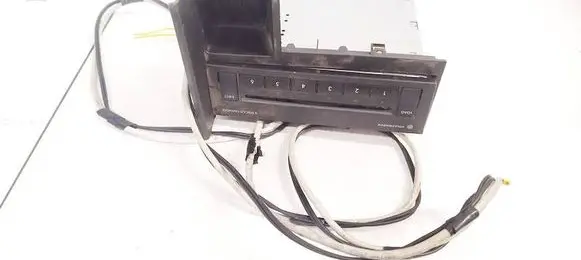 Volkswagen Touran I Radio/CD/DVD/GPS head unit 3B7035110