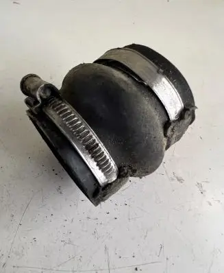 Volvo V50 Intercooler hose/pipe