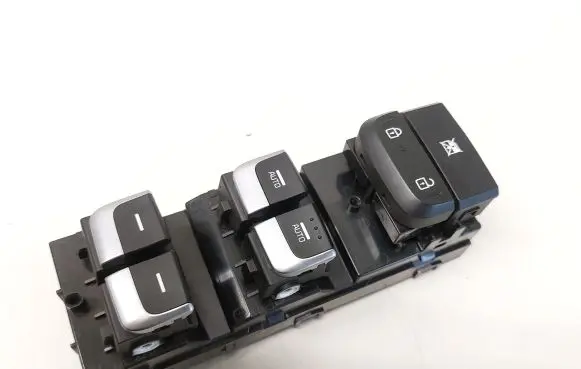KIA Sportage Electric window control switch 93570F1570