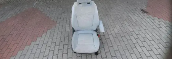 Peugeot 5008 Front passenger seat
