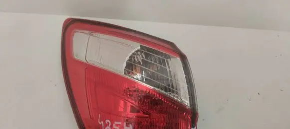 Nissan Qashqai Rear/tail lights LAMPALEWAQASHQAI