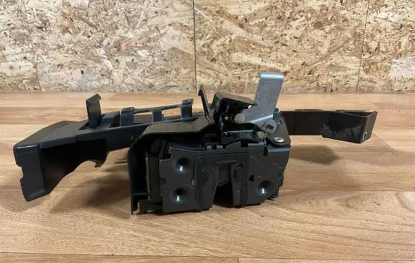 Ford Focus Rear door lock 4M5AA26412BC