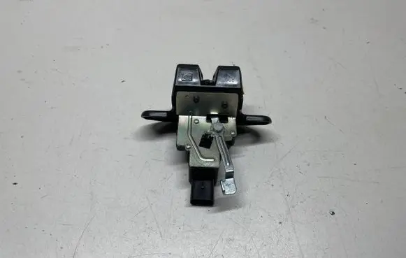 KIA Rio Tailgate/trunk/boot lock/catch/latch