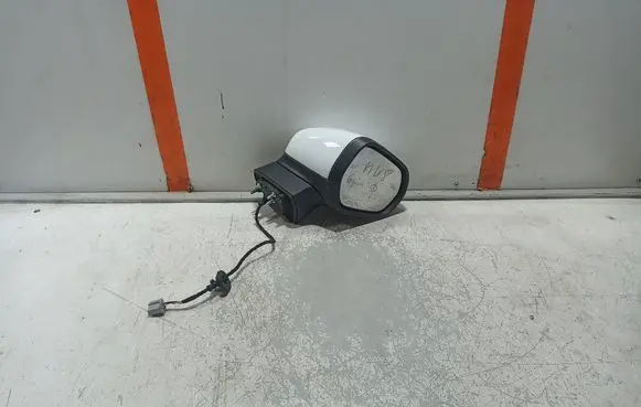 Ford Fiesta Front door electric wing mirror