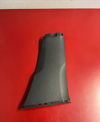 Volkswagen PASSAT B8 USA (B) pillar trim (bottom) 561867292 VW10514