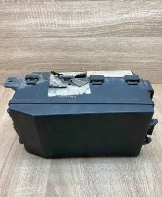 Ford Focus Fuse module 98AG14A076AF