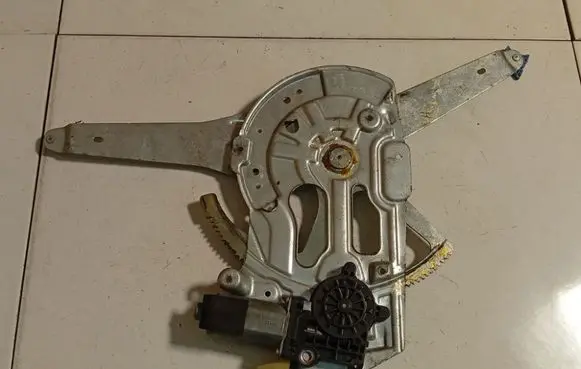 Volvo S60 Sliding door window regulator with motor 8626962