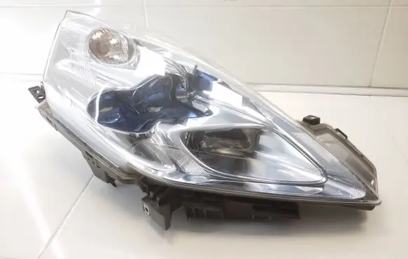 Nissan Leaf I (ZE0) Headlight/headlamp ICHIKOH1846