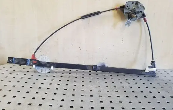 Volkswagen Transporter - Caravelle T4 Front door manual window regulator 701837502F