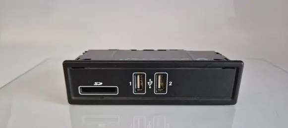 Mercedes-Benz C AMG W205 USB socket connector A2058200226