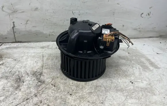 Volkswagen PASSAT B6 Heater fan/blower 3C1820015J