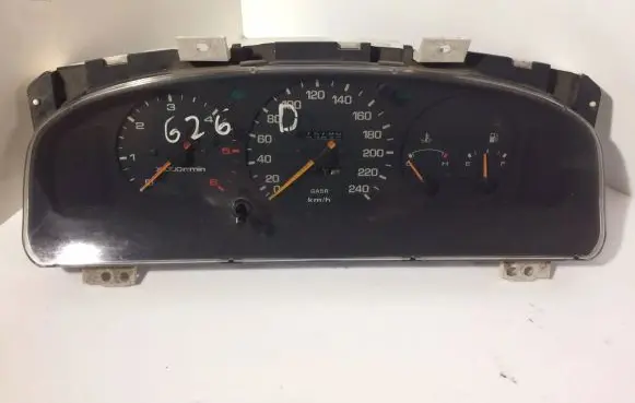 Mazda 626 Speedometer (instrument cluster) GB0H