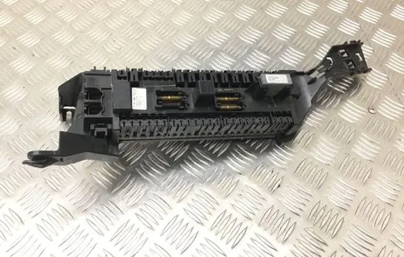 Mercedes-Benz GL X166 Fuse module A1665402350