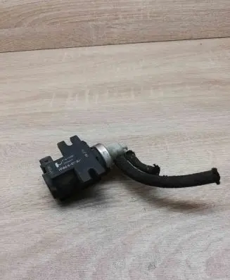 Skoda Octavia Mk1 (1U) Turbo solenoid valve 1h0906627