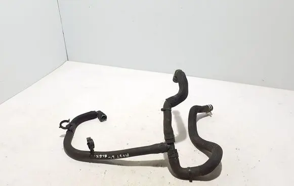 Engine coolant pipe/hose