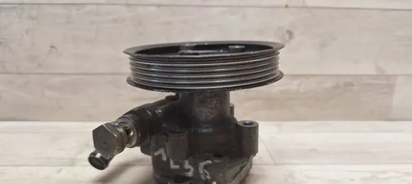 Volkswagen PASSAT B5.5 Power steering pump 8D0145177Q 8D0145177 8D0145177D