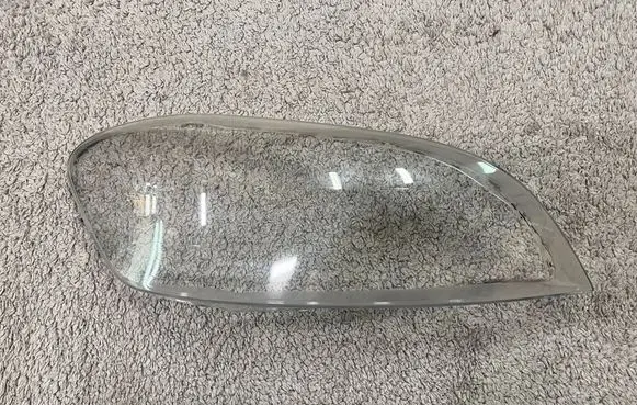 Volvo XC60 Headlight lense 