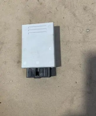 BMW X5 F15 Steering rack control module 6882780