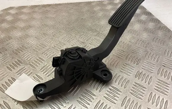 Hyundai Ioniq Accelerator throttle pedal 35191G2100 3274003100