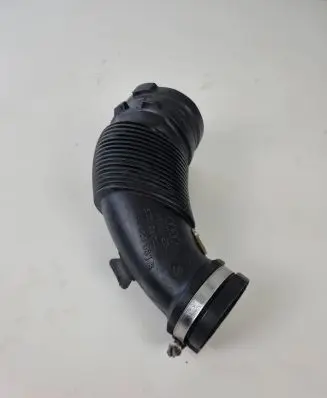 Audi A5 Air intake hose/pipe 04L129661B