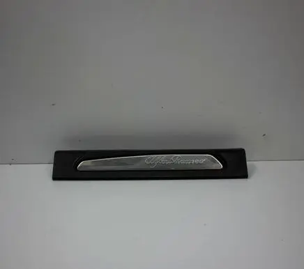 Alfa Romeo Giulia (A) pillar trim 156107575