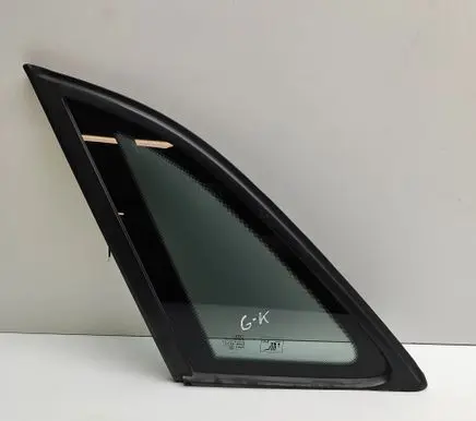 Audi Q3 8U Rear side window 8U0845299C