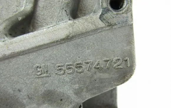 Opel Astra J Fuel pump bracket 55574721